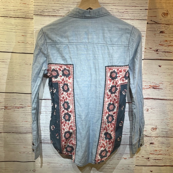 Free People Born Free Cowgirl Chambray Blue Button Up - size S - Picture 3 of 6